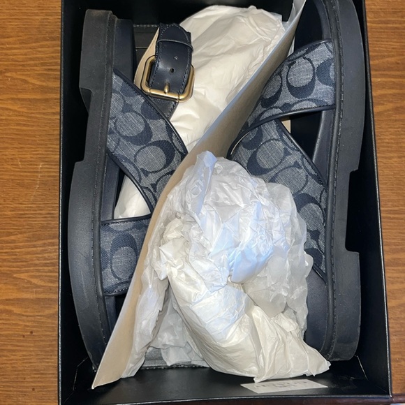 Brand new COACH sandals - Picture 1 of 3
